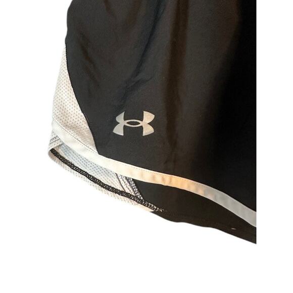 Under Armour Black White Lined Drawstring Loose Fit Athletic Shorts Women Sz S - Picture 3 of 8